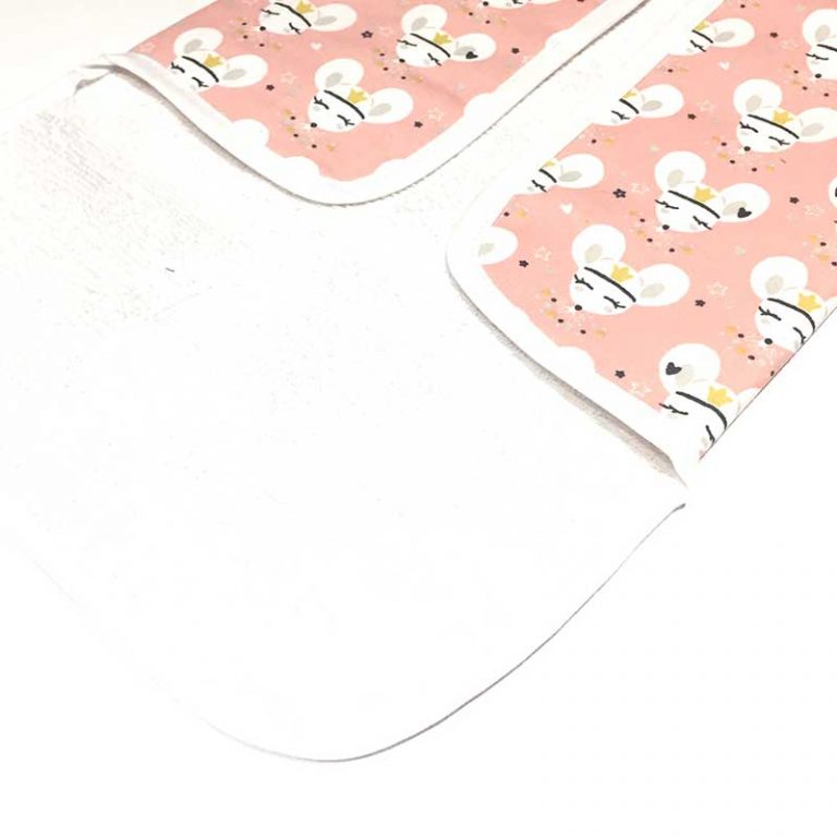 cambiador portátil bebé ratitas fondo rosa interior